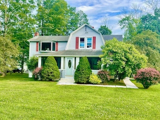37 Sackett Lake Rd, Monticello, NY 12701