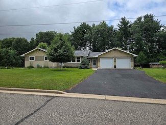 407 Quincy St, Friendship, WI 53934