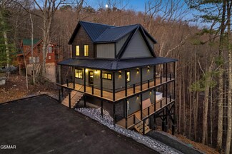 2911 Joyner Hills Ln, Sevierville, TN 37876