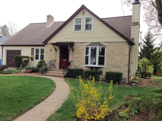 6913 South Ave, Middleton, WI 53562