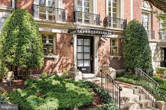 2125 Bancroft Place NW, Washington, DC 20008