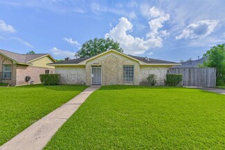 10626 Sagepark Ln, Houston, TX 77089