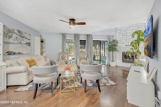 1113 Lee Rd, Jacksonville, FL 32225