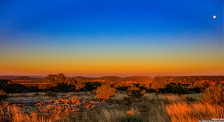 380 Holiday Rd, Comfort, TX 78013