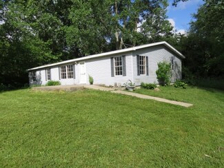 4084 Treaty Line Rd, Hagerstown, IN 47346