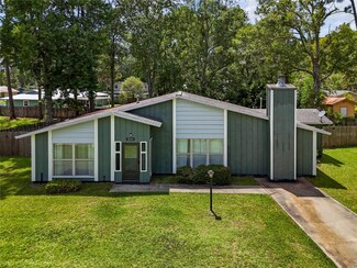 5520 NW 23rd Terrace, Gainesville, FL 32653