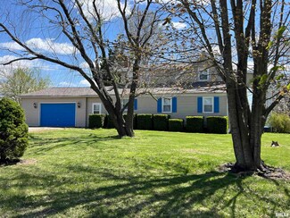 15642 N Angling Ln, Mount Vernon, IL 62864