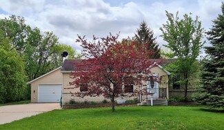244 4th Ave SW, Forest Lake, MN 55025
