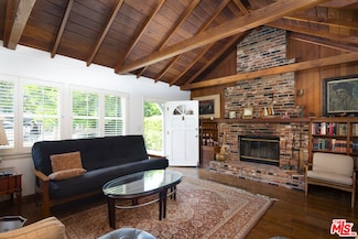 14755 Huston St, Sherman Oaks, CA 91403