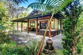 11 10th St, Mountain View, HI 96771