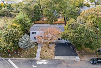 6 Mccue Ave, Wyandanch, NY 11798