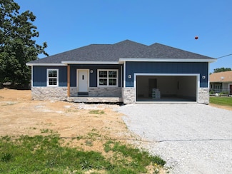 183 Twin Island Dr, Blue Eye, MO 65611