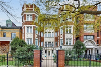 4550 N Malden St Unit 1W, Chicago, IL 60640