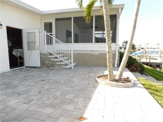 17670 Canal Cove Ct, Fort Myers Beach, FL 33931