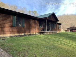 140 Bee Fork Rd, Prestonsburg, KY 41653