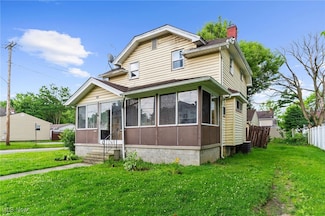 348 Arlington Blvd, Newton Falls, OH 44444