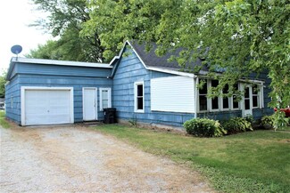 104 W 2nd St, Fowler, IN 47944