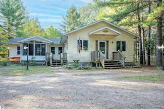 2133 Carla Dr, Richfield Township, MI 48656