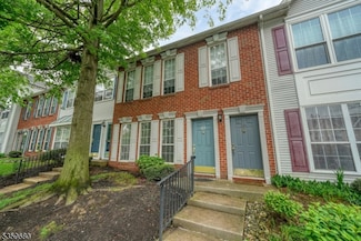173 Gregory Ln, Franklin Park, NJ 08823