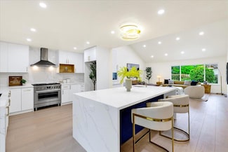 6586 Woodcliff Ct, San Jose, CA 95120