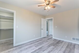 811 N Allen St, Centralia, MO 65240