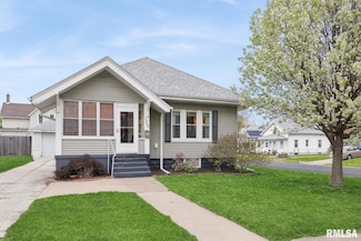 1328 N Sturdevant St, Davenport, IA 52804