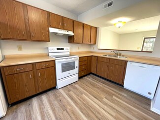 1579 Greens Edge Dr, Florence, KY 41042