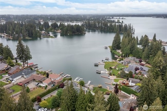 4217 Lakeridge Dr E, Lake Tapps, WA 98391