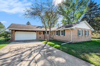 2208 Invicta Dr, Niles, MI 49120
