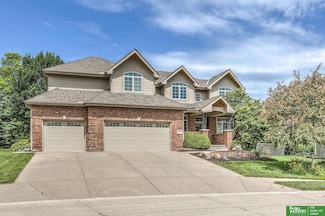 1012 S 197th Cir, Elkhorn, NE 68022