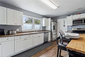 252 Dillon Dr, Virginia Beach, VA 23452