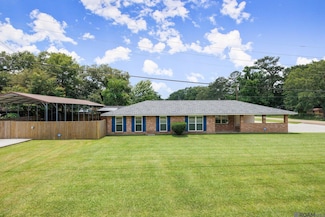 5275 Mapleton Dr, Greenwell Springs, LA 70739