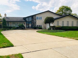 1205 E 166th Place, South Holland, IL 60473