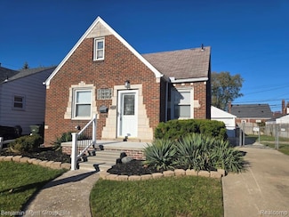 1590 Mill St, Lincoln Park, MI 48146