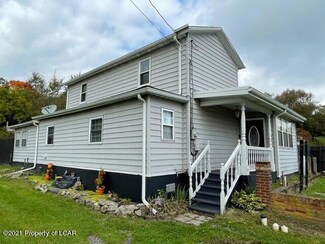 1726 Scamper St, Hazle Township, PA 18202