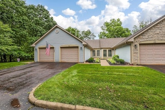 154 Oak Creek Place, Columbus, OH 43230