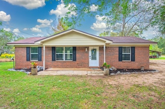 91 North St, Defuniak Springs, FL 32433