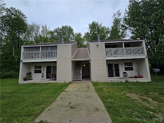 427 Lake St Unit 8, Oneida, NY 13421