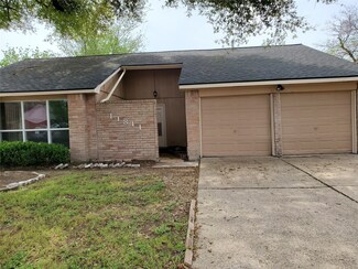 11811 Spruce Mountain Dr, Houston, TX 77067