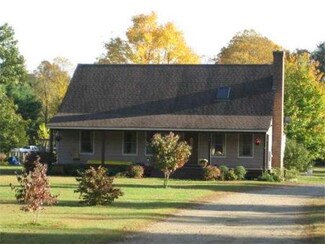 7 Jackson Hill Rd, Leverett, MA 01054