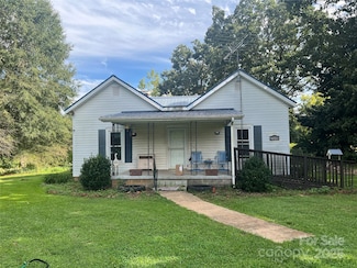 2940 Ambrose Dr, Gastonia, NC 28056