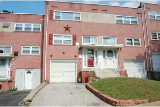 2149 Valley View Dr, Folcroft, PA 19032