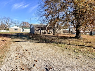 23492 Lawrence 1090, Monett, MO 65708