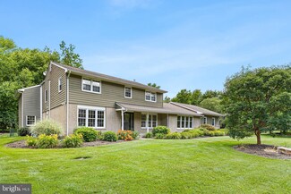 13 Weldin Park Dr, Wilmington, DE 19803