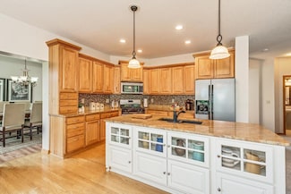 9396 Tyne Ln, Inver Grove Heights, MN 55077