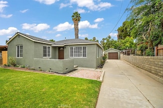 1988 Thornton St, Riverside, CA 92507