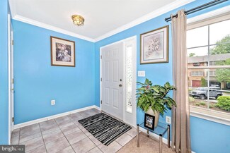 1323 Lindsay Ln, Hagerstown, MD 21742