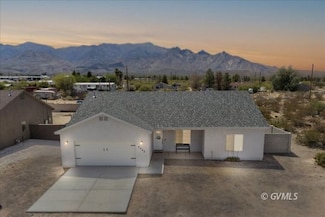 8642 S Apache Dr, Safford, AZ 85546