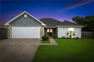10 Oxford Dr, La Place, LA 70068