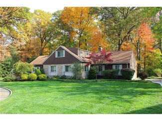 591 Tamiami Trail, Akron, OH 44303
